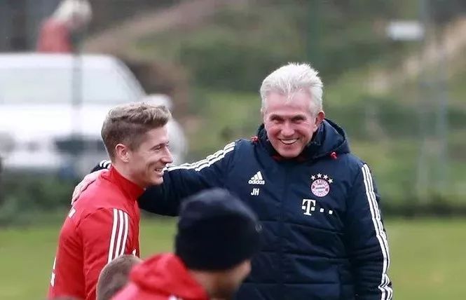 一手放铳或 一手放铳或