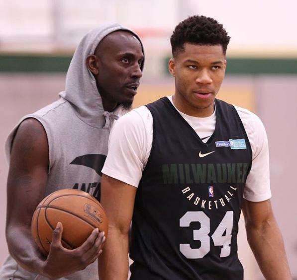 从适应对抗 从适应对抗